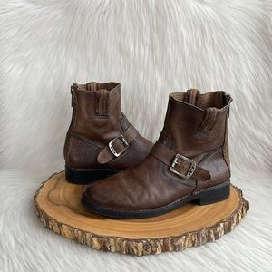 SOLD- Frye back zip leather booties